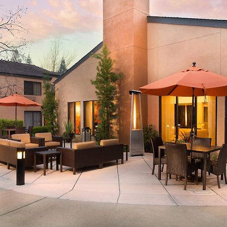Courtyard By Marriott Vacaville Bagian luar foto