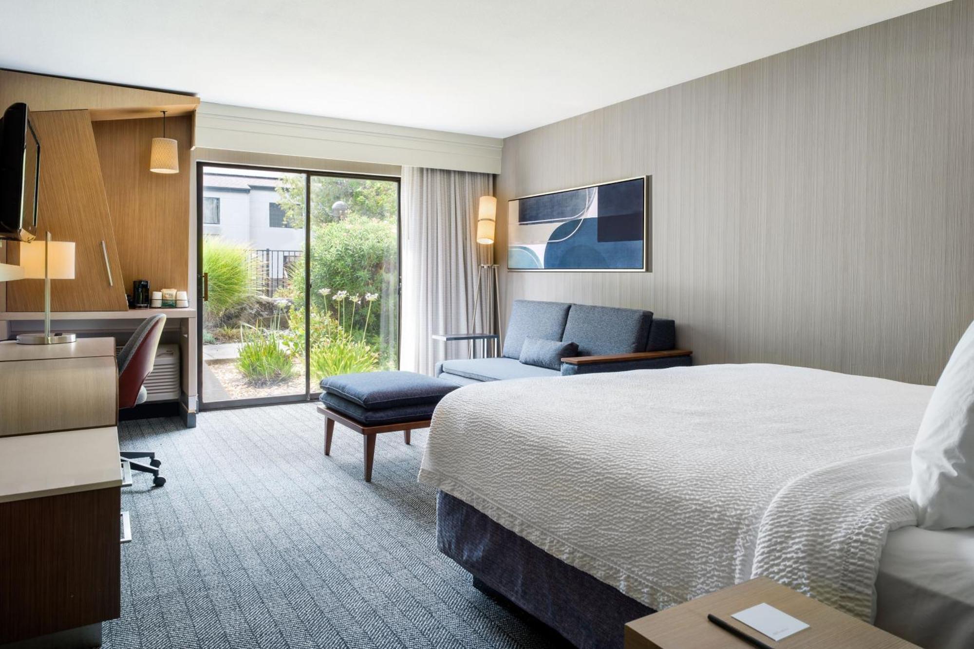 Courtyard By Marriott Vacaville Bagian luar foto
