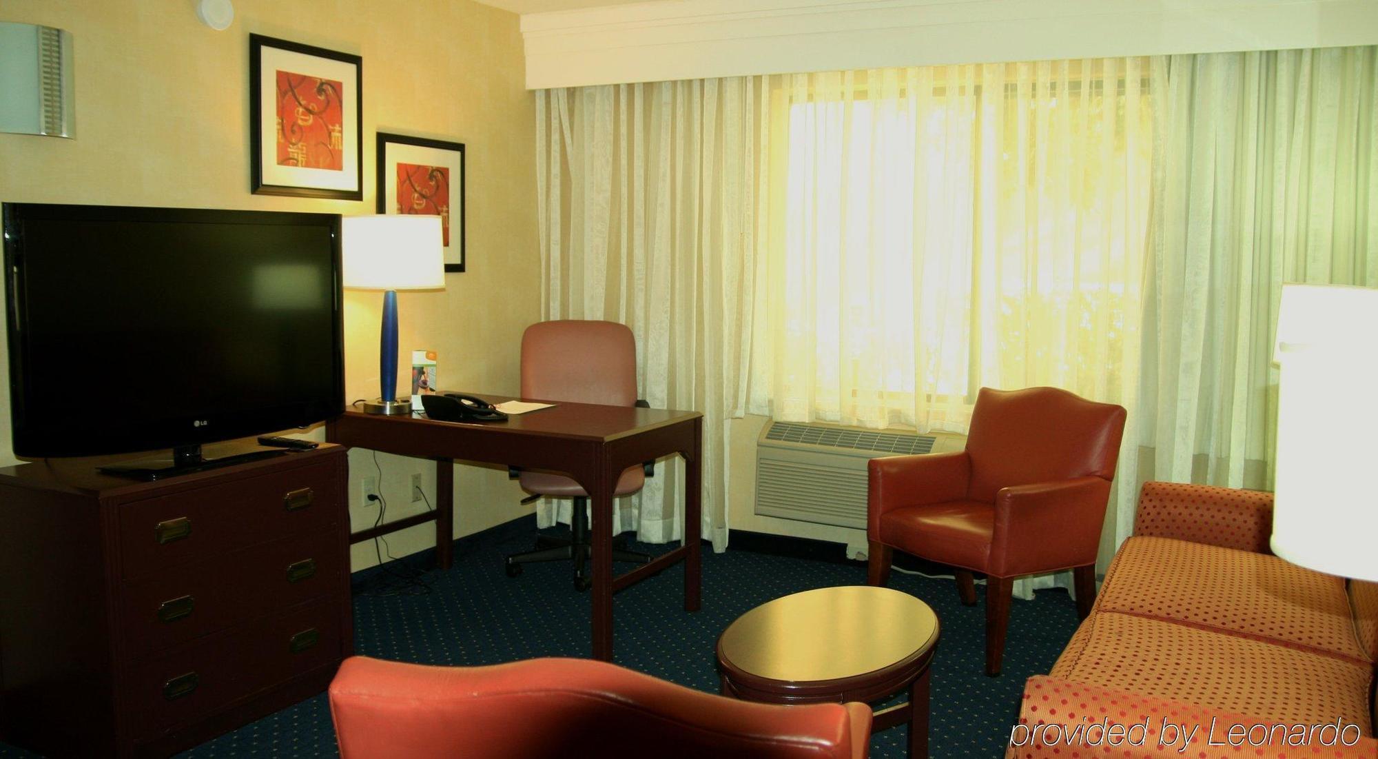 Courtyard By Marriott Vacaville Bagian luar foto