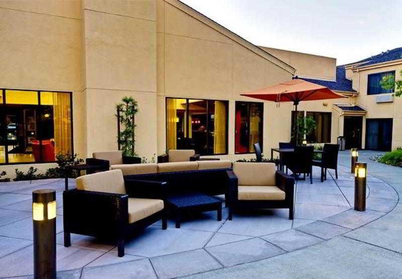 Courtyard By Marriott Vacaville Bagian luar foto
